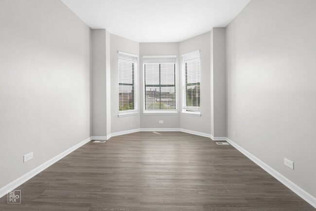 Building Photo - 8954 S Commercial Ave Chicago, IL 60617