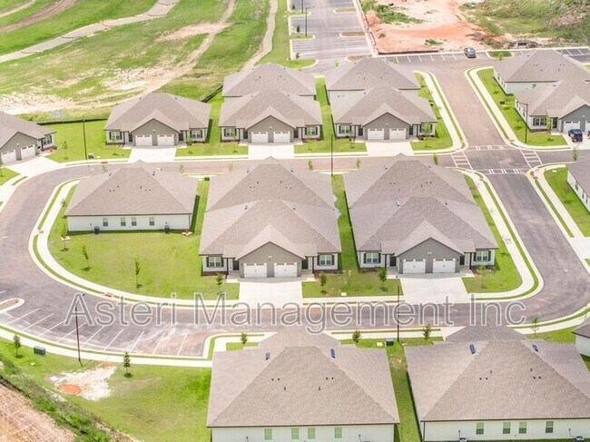 Building Photo - 2141 Houston Lake Rd