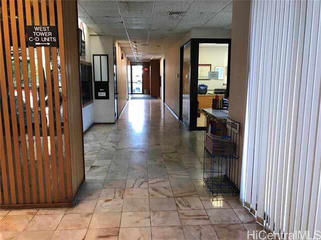 Building Photo - 990 Ala Nanala St