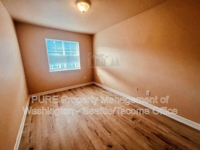 Building Photo - 4536 S Puget Sound Ave