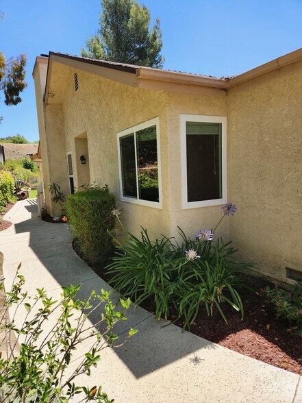 Building Photo - 6802 Chapman Pl
