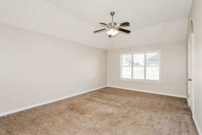 Building Photo - 13102 Braybourne Pl