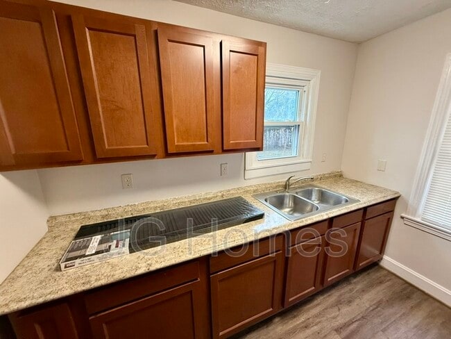 Building Photo - 117 N 45th St