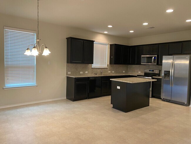 Building Photo - Coming Soon in Lake Pointe!