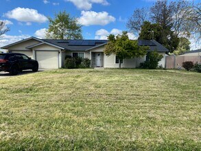 Building Photo - Now Available! In Madera Ranchos