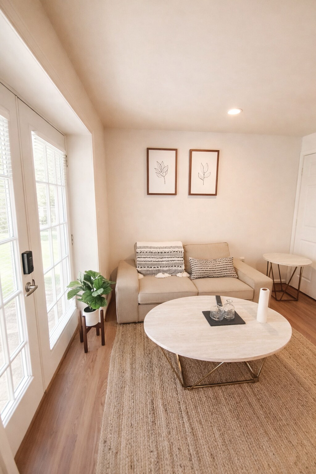 Building Photo - 7209 Carriage Hill Dr