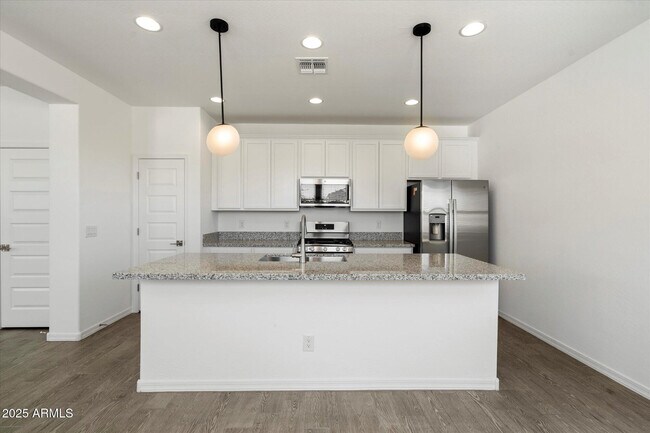 Building Photo - 25101 N 141st Ave