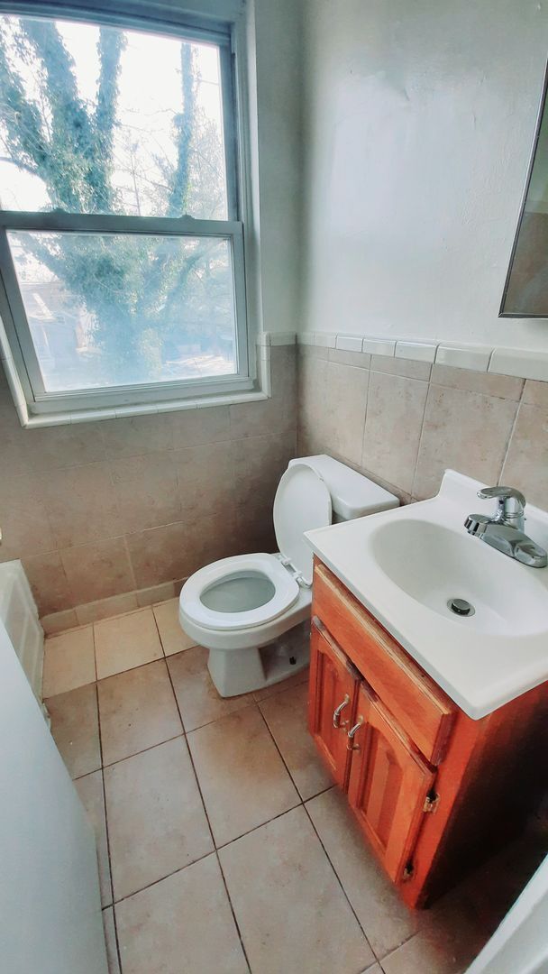 Building Photo - NOW LEASING AT BUNKER HILL FLATS!