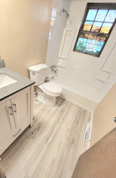 Bathroom 2 - 7325 N Brooklyn Ave