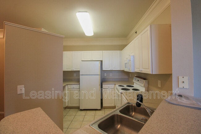 Building Photo - 2037 Telfair Way