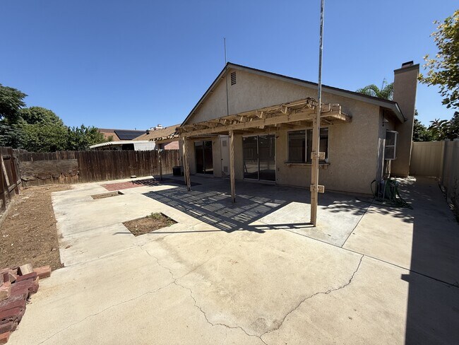 Building Photo - 480 Prairie Way