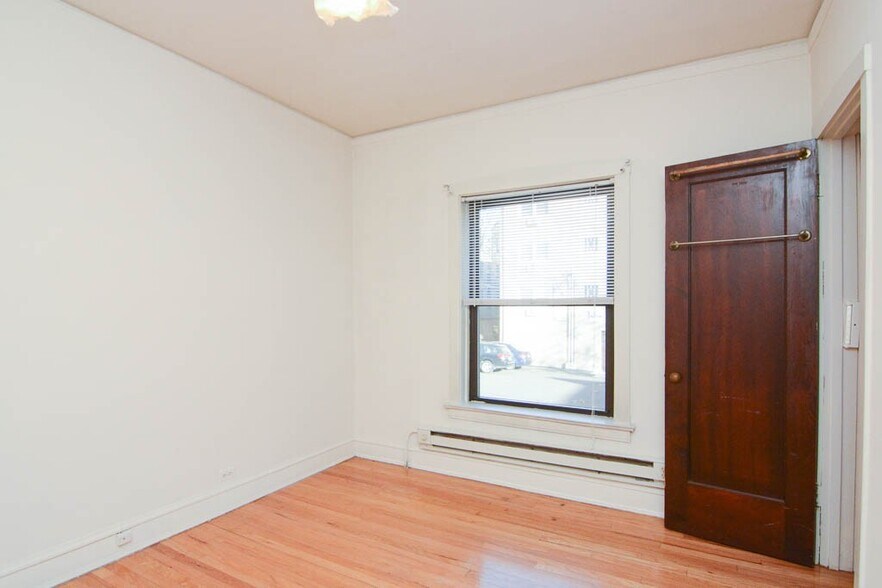 Building Photo - 1030 Dempster St