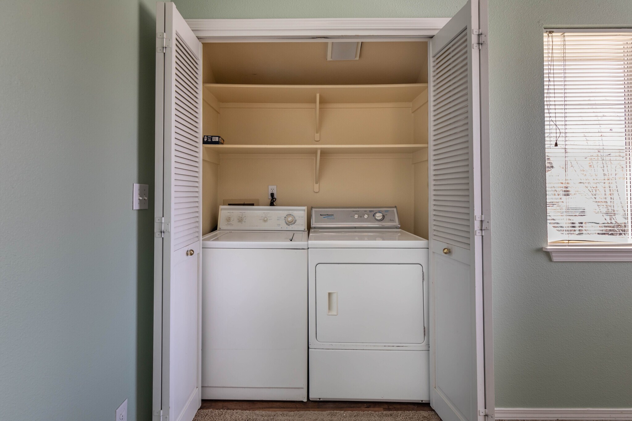 Building Photo - 509 State St