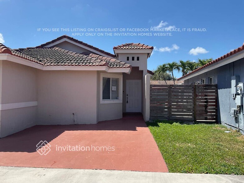 Building Photo - 1906 SW 123rd Ave