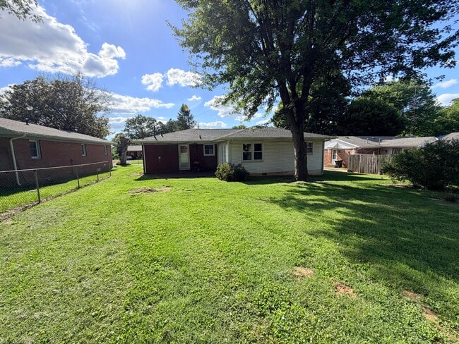 Building Photo - 3420 Candy Dr