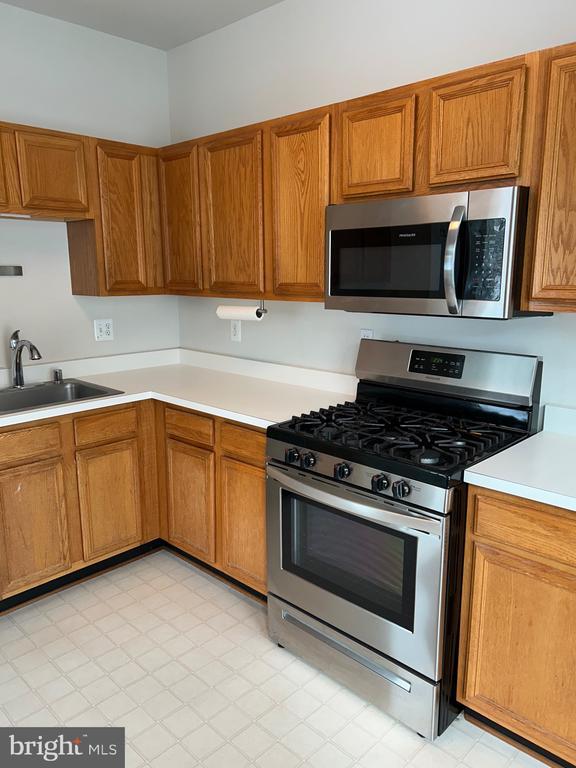 Building Photo - 46614 Drysdale Terrace