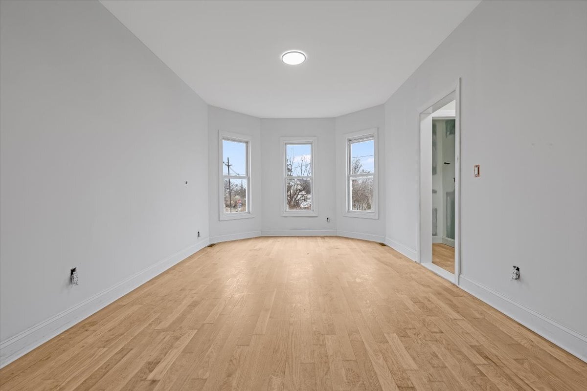 Building Photo - 120 High St