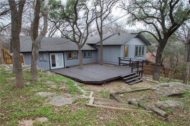 Building Photo - 409 Dove Haven Dr