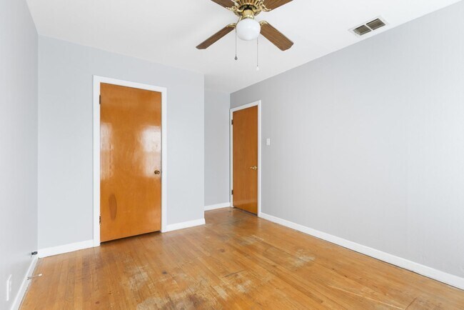 Building Photo - 210 Dryden Dr