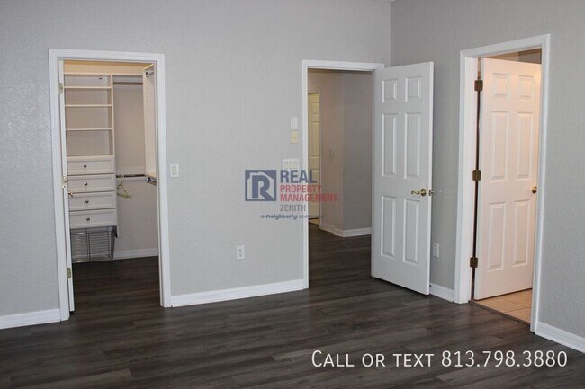 Building Photo - 1415 Summergate Dr