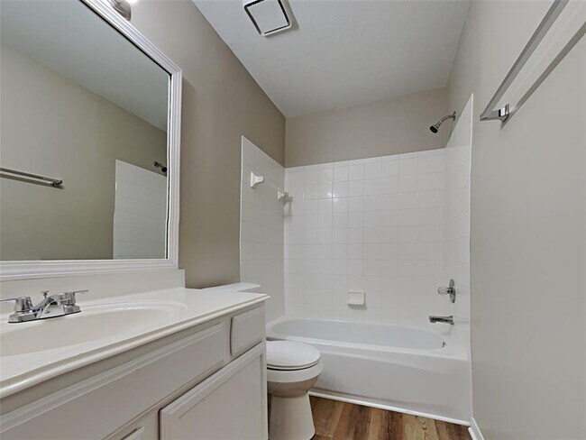 Building Photo - 9518 Cane Creek Dr
