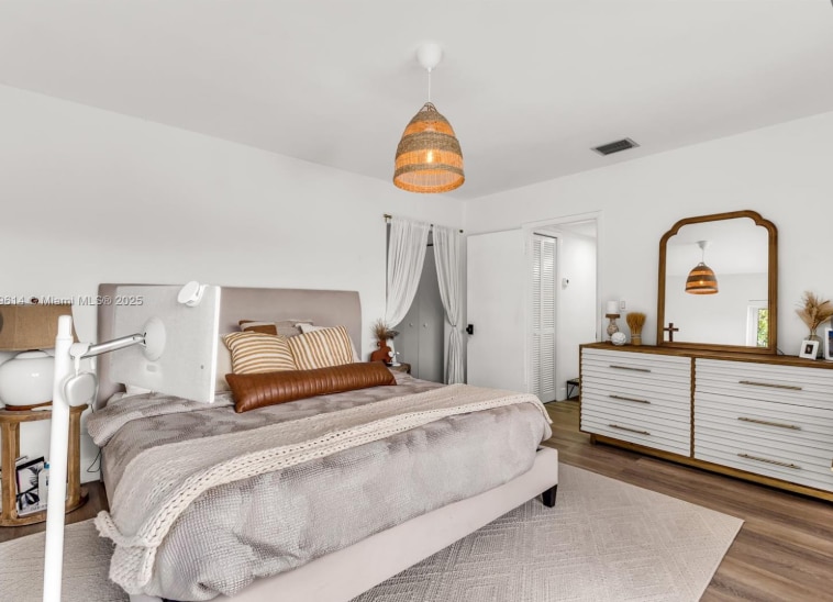 Building Photo - 10971 SW 177th St