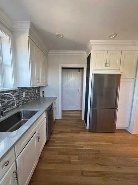 Building Photo - 259 Mamaroneck Ave
