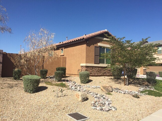 Building Photo - 23130-23140 N 40th Pl
