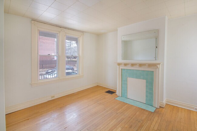 Building Photo - 618 West St