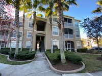 Building Photo - Spacious 3-Bedroom Condo for Rent in Stone...
