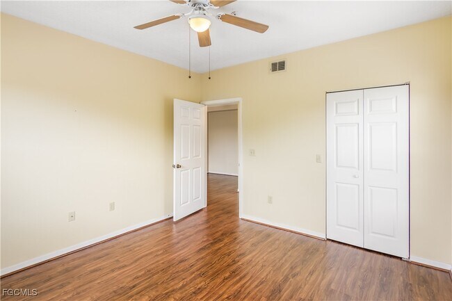 Building Photo - 11490 Villa Grand