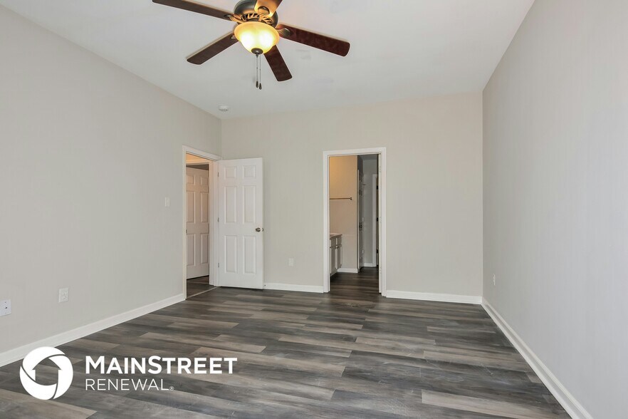 Building Photo - 1010 Glengarry Dr