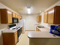 Building Photo - 2 Bed, 2 Bath Condo Near CSU!