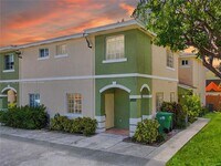Building Photo - 18712 SW 100th Ave
