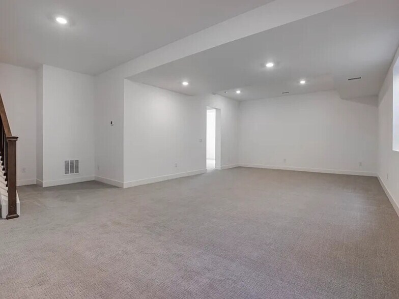 Building Photo - 11299 Star Streak Ln