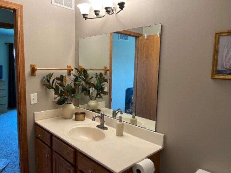 Building Photo - 2922 Kenosha Dr NW