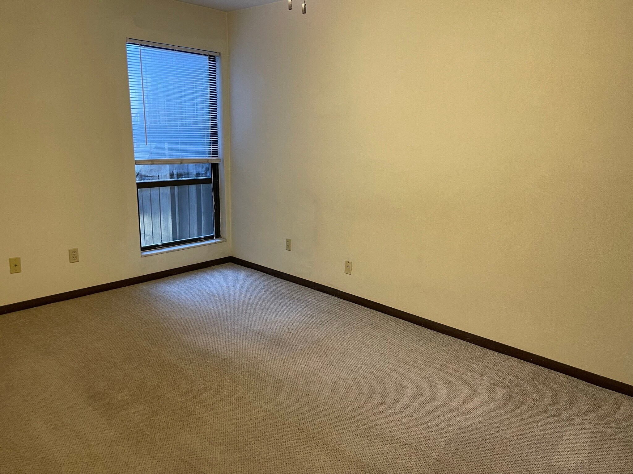 Bedroom - 1510 Northbrook Dr
