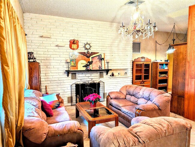 Building Photo - 169 Palmetto Dr