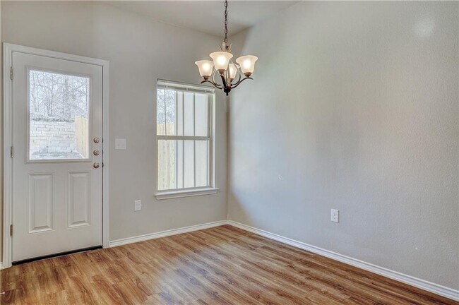 Building Photo - 1703 Davidson Rnch Dr