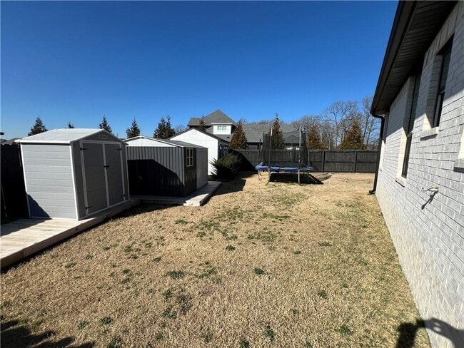 Building Photo - 819 Malbec Rd