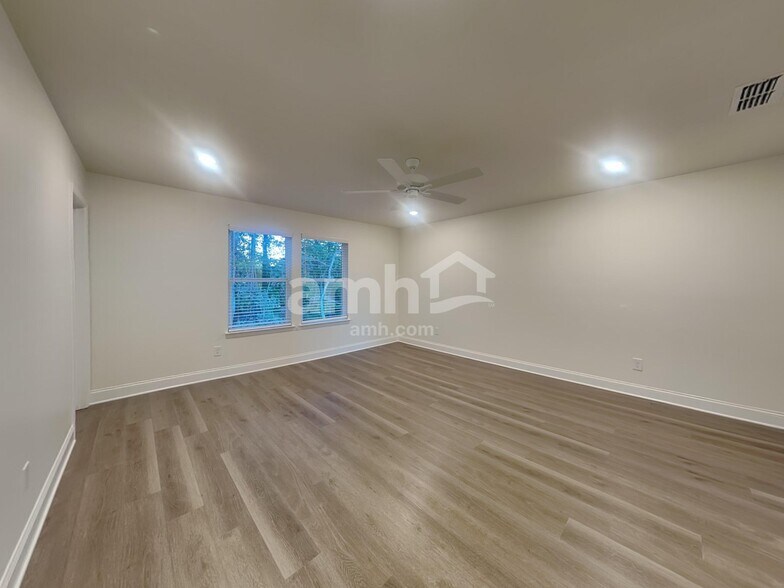 Building Photo - 830 Jubilation St