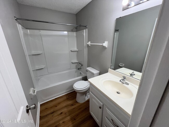Building Photo - 8160 San Jose Manor Dr E