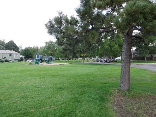 Building Photo - 5731 W 92nd Ave