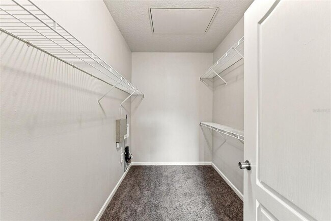 Building Photo - 10436 Villa View Cir