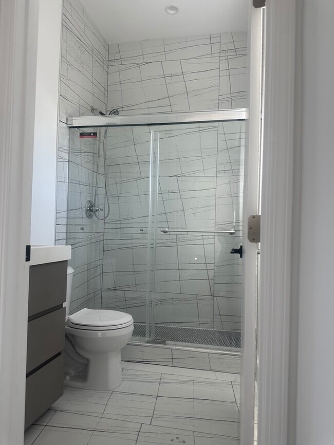 Building Photo - 10859 Nettleton St