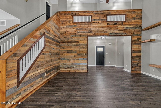 Building Photo - 102 Gabriels Wy