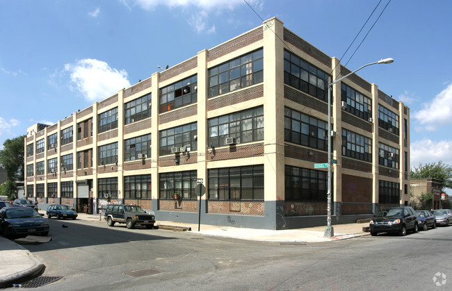315 Seigel St - 59 Bogart St