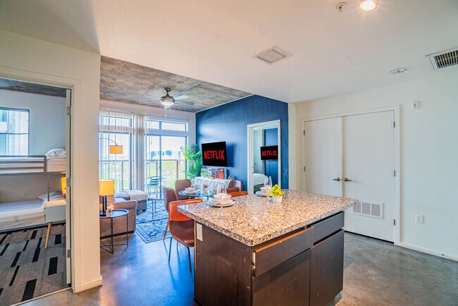 Building Photo - 888 N 4th St