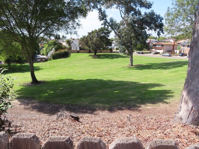 Building Photo - Nicely updated 4-bedroom house in Chula Vista