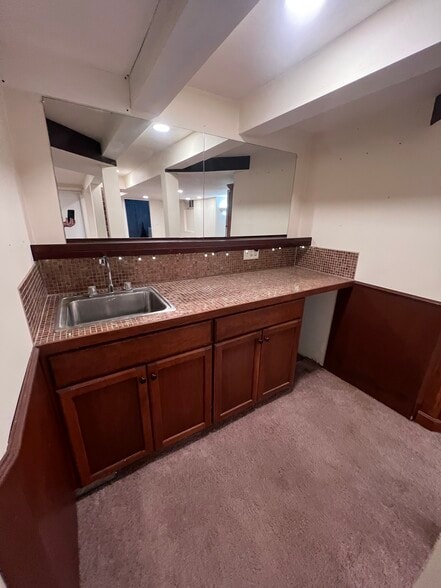 Basement bar - 4536 Park Ave